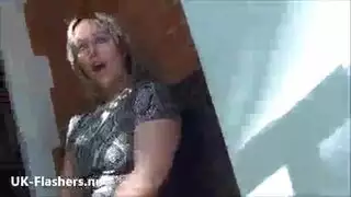 ربة منزل شقراء تعريض كس ربة منزل شقراء تعريض كس