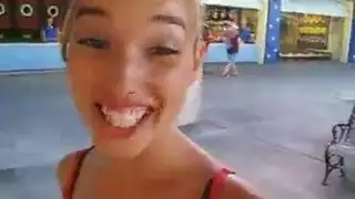 الفتيات الحلو في التبول الفتيات الحلو في التبول