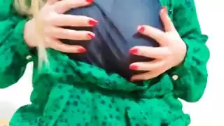 فتاة ساخنة تقلع لباسها مثير أنين فتاة ساخنة تقلع لباسها مثير أنين