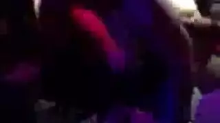 امرأة سوداء مفلس ، ألينا لوبيز تمتص العديد من قضبان الصخور الصلبة على التوالي ، وتستمتع بها كثيرًا امرأة سوداء مفلس ، ألينا لوبيز تمتص العديد من قضبان الصخور الصلبة على التوالي ، وتستمتع بها كثيرًا