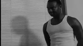 رجل نحيف في الفم رجل نحيف في الفم