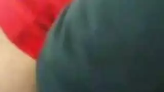 ينيكها في السيارة من طيزها ينيكها في السيارة من طيزها