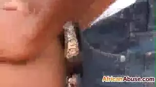 رجاله تنزل لبن