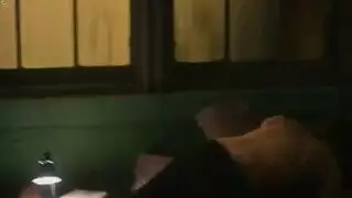 إيما روبرتس تأخذ القضيب في مشاهد فيلم جنسية شديدة