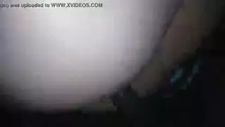 غرفة الملابس الأحمق الحلمات كبيرة