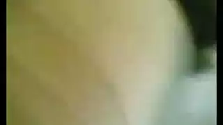 علاقة شرجية سرية: ميلف تتوسل لأداة الجار في مؤخرتها