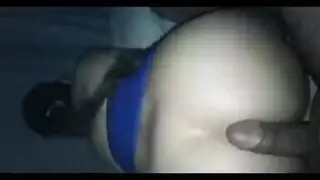 نجمت بونو عربية تفتح طيزها على مصراعيها، طالبة حفر شرجي قاسي