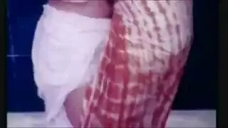 فتاة هندية ذات أثداء كبيرة تُنكح بقوة من صديقها العدواني