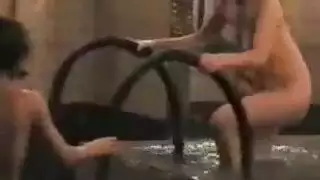 إيلاج ثلاثي لفتاة آسيوية متحمسة
