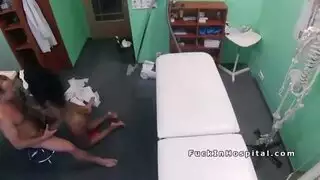 سكس ينفش كسها