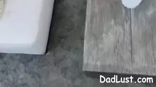 تمص لحبيبها الاشقر