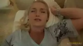 قطع سروالها من شهوة