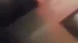 العاشقات المثليات جيانا وصوفي تمارسان الجنس بقوة بينما رجالهما غائبون