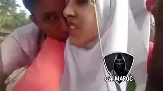 إخوه مراهقين
