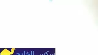 جنس شارع بدون واقي مع قذف على الوجه والصدر