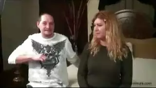 سائل منوي ساخن يملأ فتحتها الضيقة